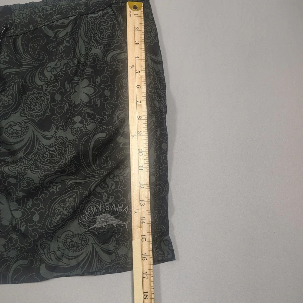 Tommy‎ Bahama Swim Trunks Mens Large Grey Tonal Paisley Pattern Polyester